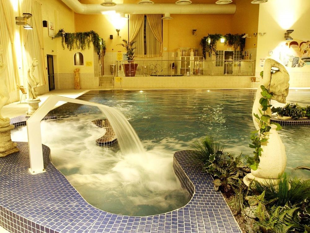 Breaffy Woods Hotel 캐슬바 외부 사진