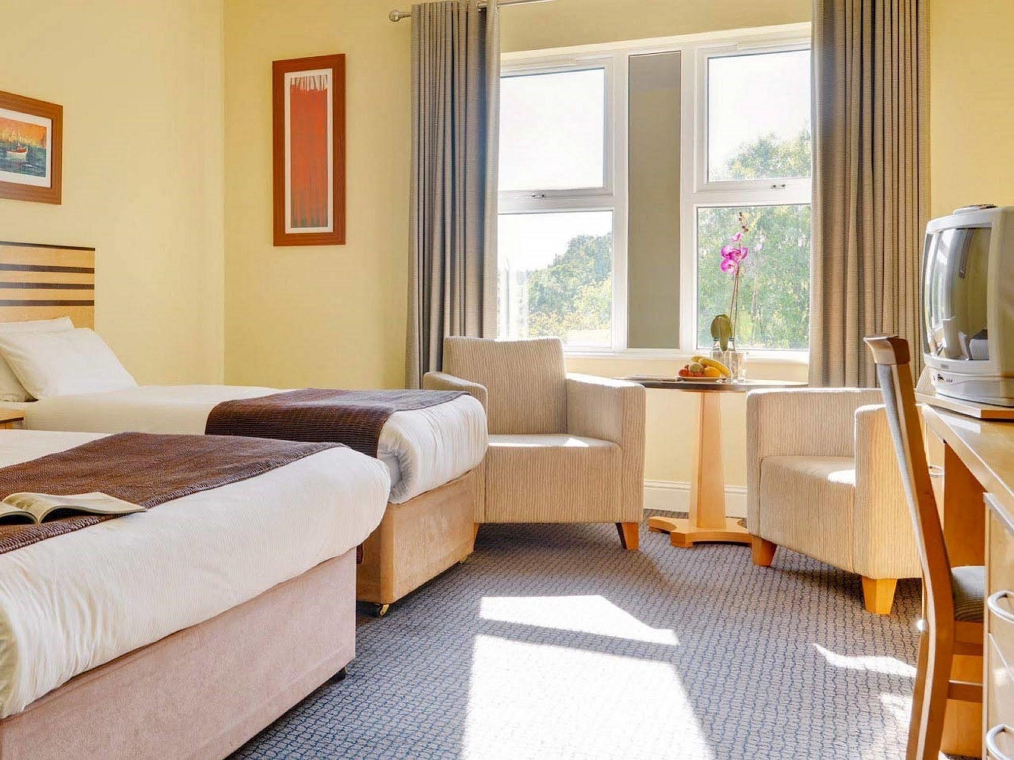 Breaffy Woods Hotel 캐슬바 외부 사진