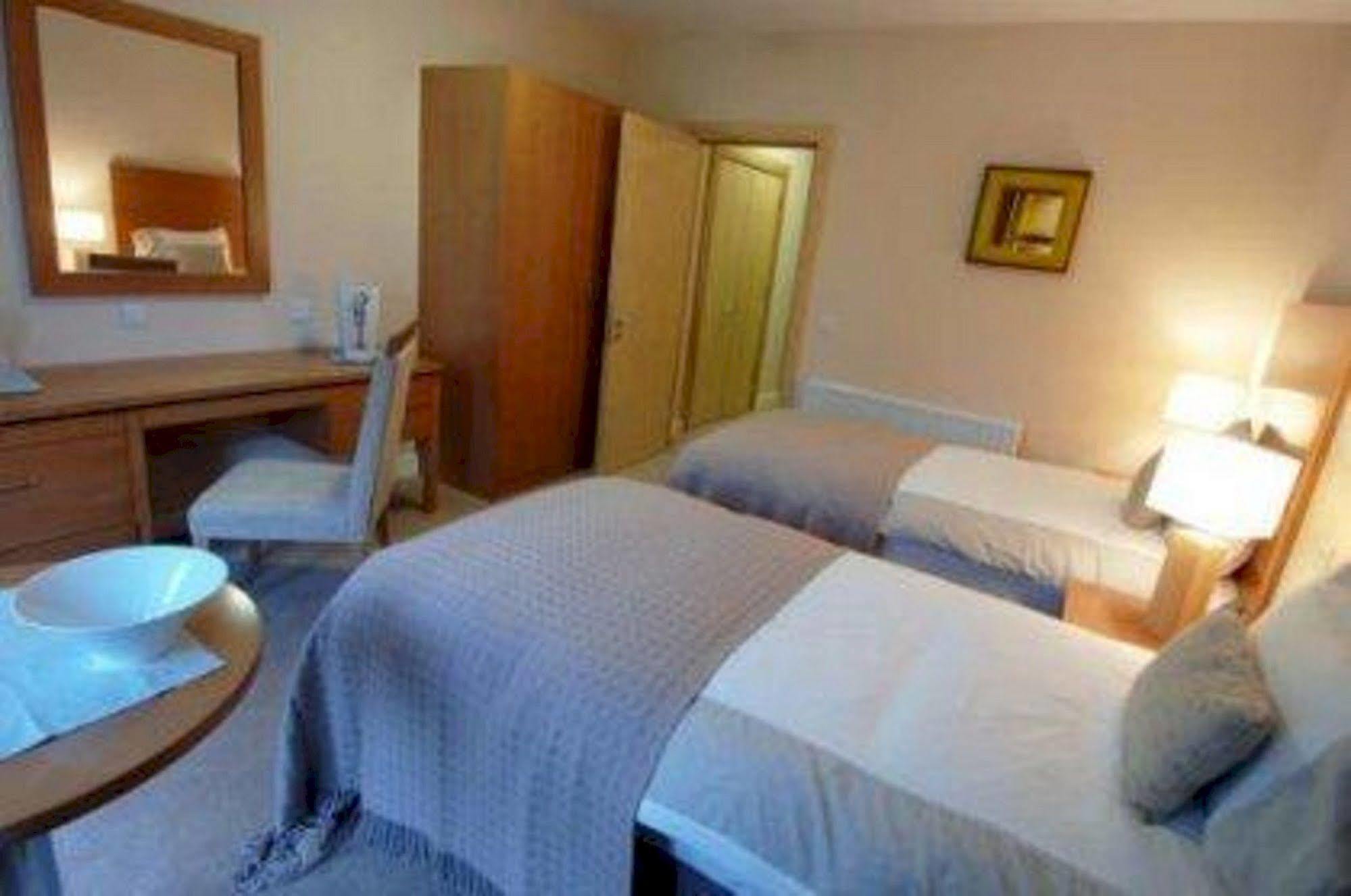 Breaffy Woods Hotel 캐슬바 외부 사진
