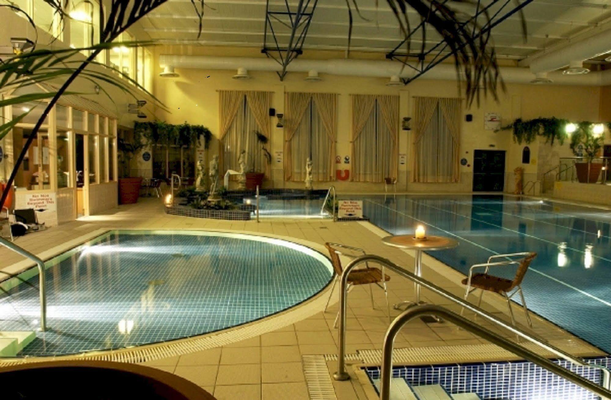 Breaffy Woods Hotel 캐슬바 외부 사진